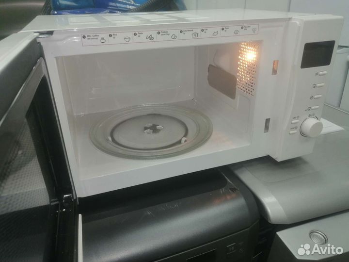 Микроволновая печь Candy