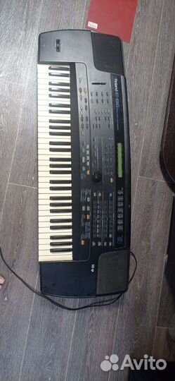 Синтезатор Roland e86