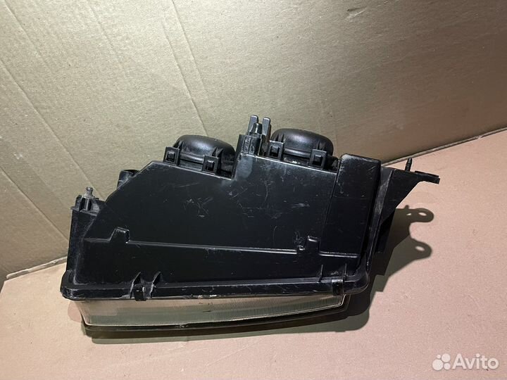 Фара правая галоген Mazda 626 GF 1997-2002