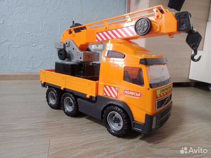 Игрушки машинки,трактор, кран, экскаватор, трал