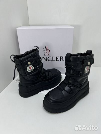 Дутики moncler