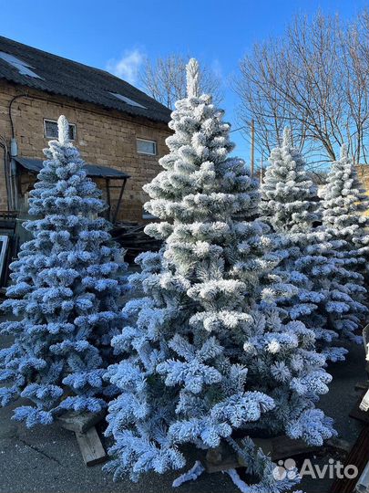 Ель искуственная заснеженная