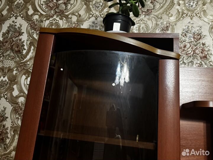 Стенка в гостиную