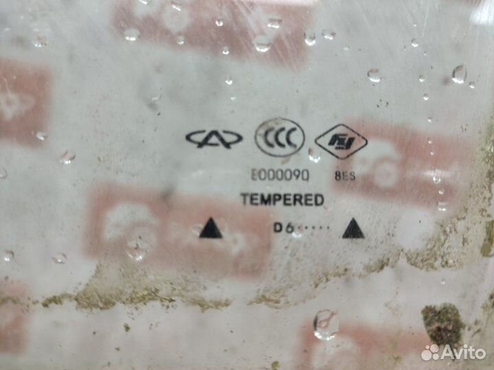 Стекло двери переднее левое Chery Amulet A15