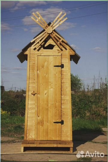 Уличный туалет с декором KQE