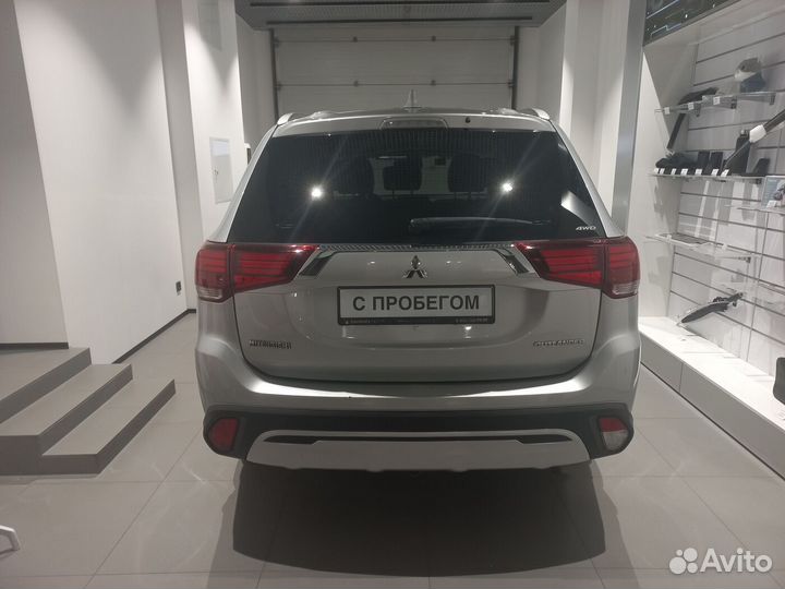 Mitsubishi Outlander 2.4 CVT, 2020, 98 949 км