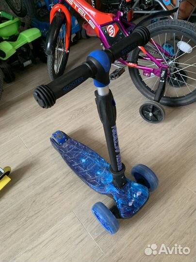 Самокат детский трехколесный