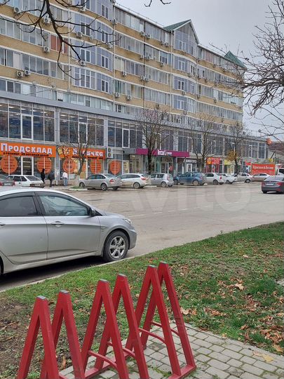 3-к. квартира, 104 м², 3/7 эт.