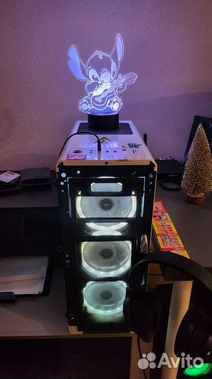 Игровой компьютер с двумя мониторами RTX4060