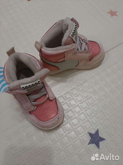 Кросовки для девочки весна- осень