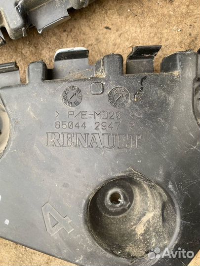 Кронштейн заднего бампера Renault Duster