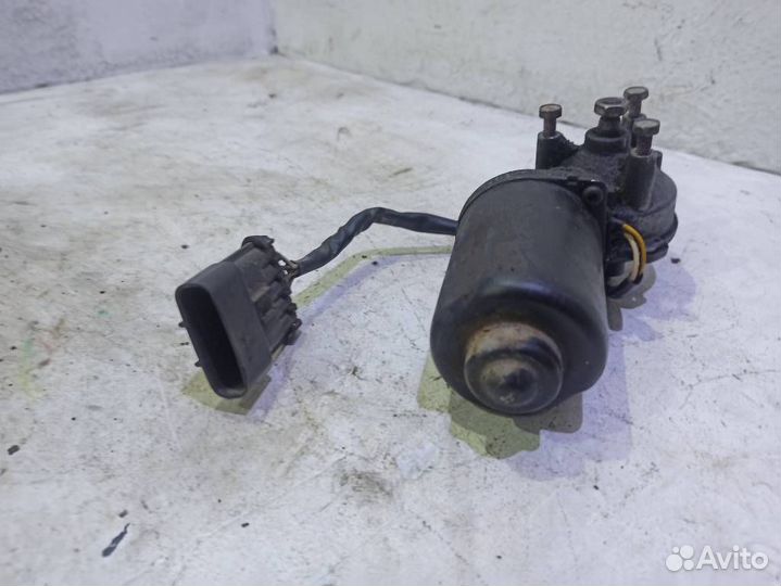 Моторчик стеклоочистителя передний