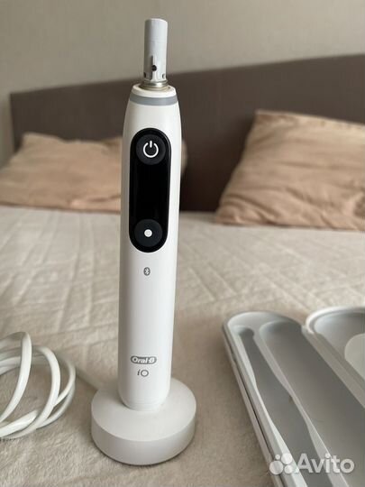 Электрическая зубная щетка Oral b iO series 7