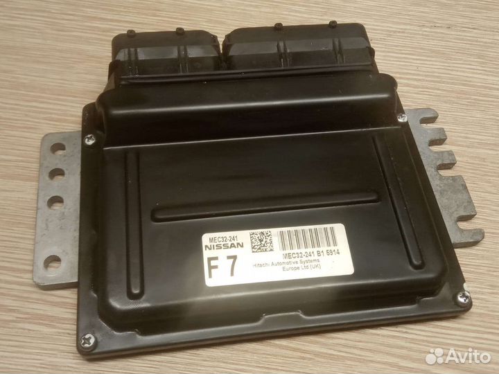 Блок управления двигателем Nissan Almera N16