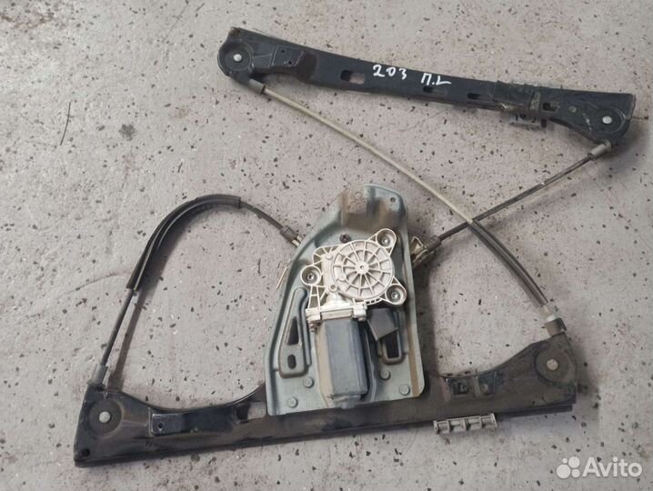 Стеклоподъемник электрический передний левый Merce