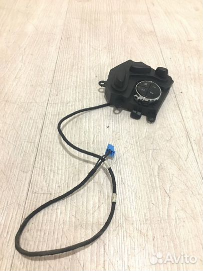 Блок управления сиденьем левый Mercedes Benz E280