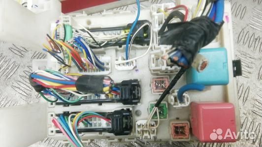 Блок предохранителей toyota corolla E15 (NDN49M101