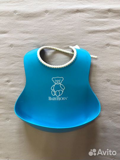 Нагрудник для кормления Baby Bjorn