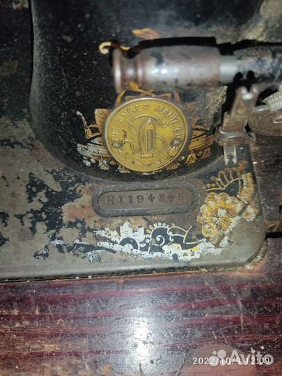 Швейная машинка зингер ножная