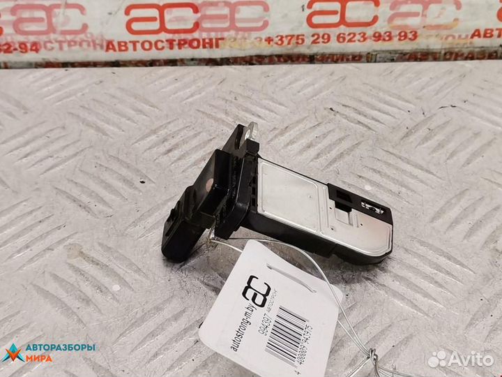 Расходомер воздуха Volvo V50 рест. 2008 31251735