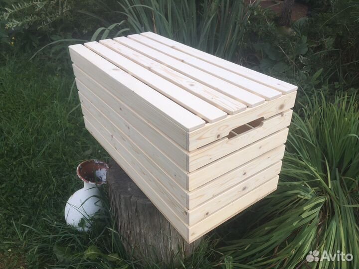 Деревянный ящик с крышкой для хранения