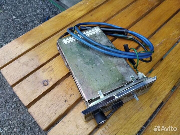 Радиоприёмник от ваз 2101. СССР 1977г