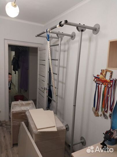 Шведская стенка с турником бу