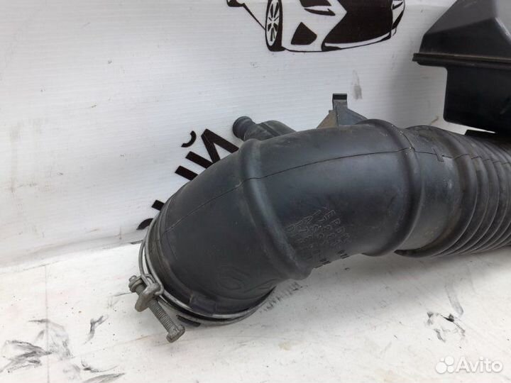 Патрубок дроссельной заслонки Toyota Camry 55 6AR