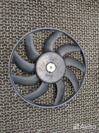 Вентилятор радиатора Audi Q3, 2018