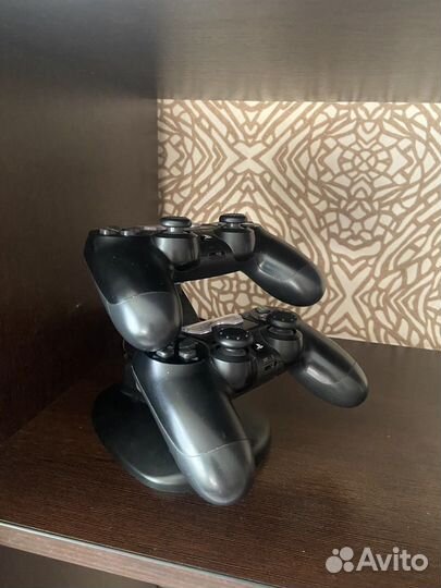 Sony playstation 4 PS4 pro 1tb