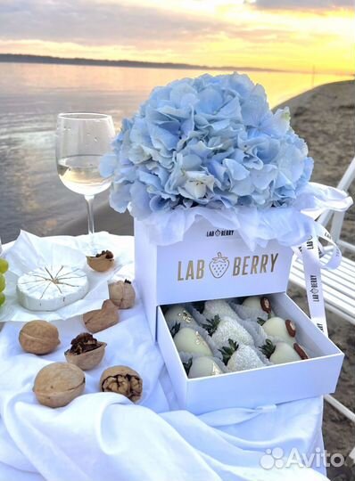 Боксы с клубникой в шоколаде