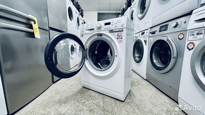 Стиральная машина Hotpoint-Ariston