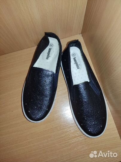 Мокасины блестящие для девочки 32 р-р