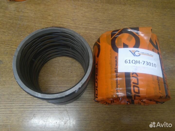 Втулка 61QH-73010