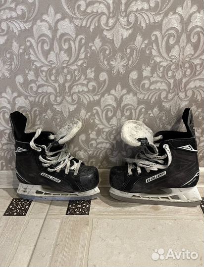 Хоккейные коньки bauer