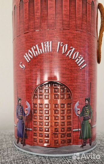 Коробка подарочная новогодняя, Кремль