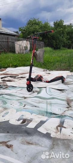 Yvolution Fliker Lift инерционный самокат