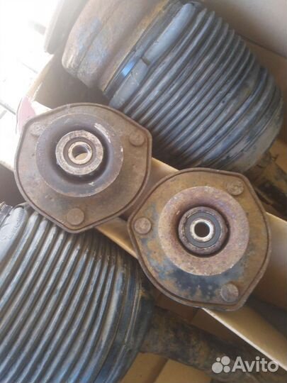 Пневма стойки lexus rx300 2005 года