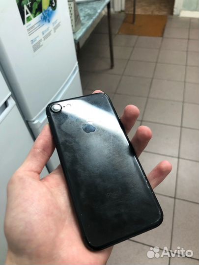 iPhone 7, 32 ГБ