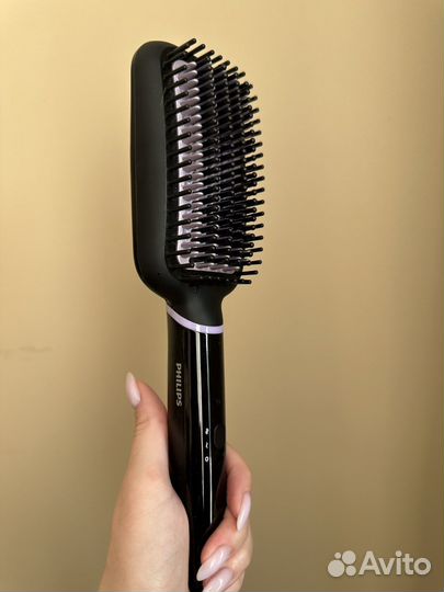 Электрическая расческа-выпрямитнль Philips