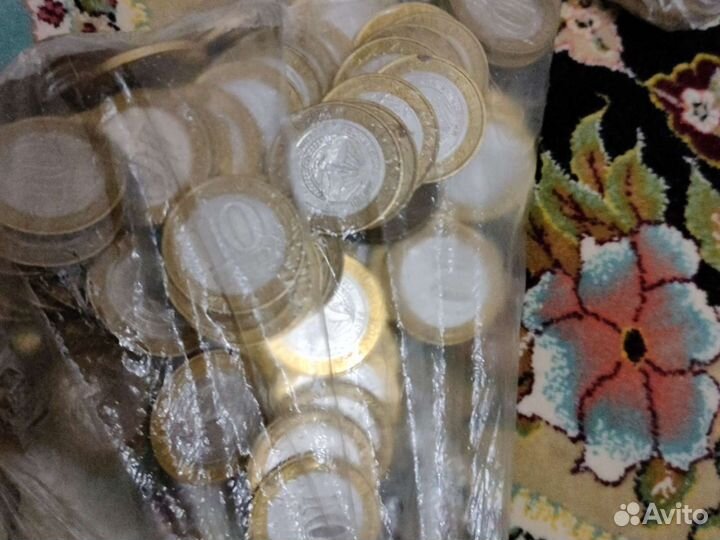 Юбилейные монеты