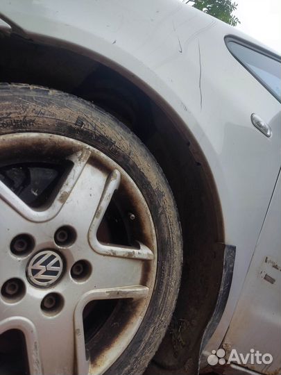 Крыло переднее левое Volkswagen Sharan 2002