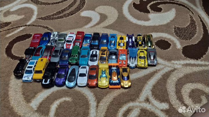 Hot wheels машинки