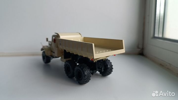 Краз-255Б самосвал. SSM 1:43