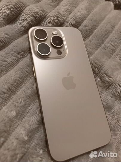 iPhone 15 Pro, 256 ГБ