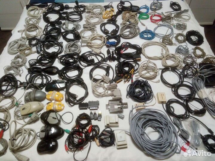 Провода, кабели для компьютера и телефона и видео