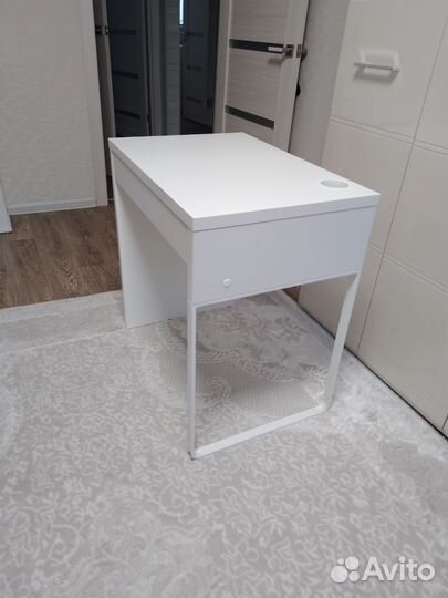 Компьютерный стол IKEA