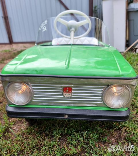 Педальная машинка СССР москвич