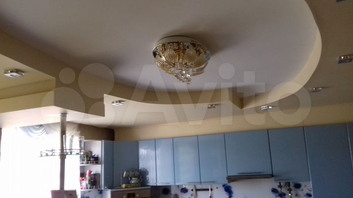 Дом 296 м² на участке 6 сот.