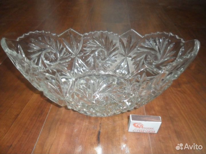 Ваза хрустальная